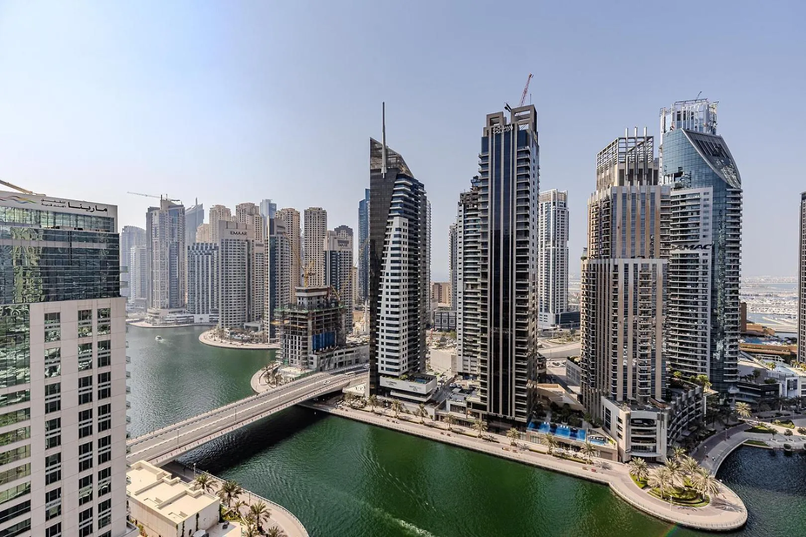 Spacious 3Bdr Apartment In Marina With Office Dubai