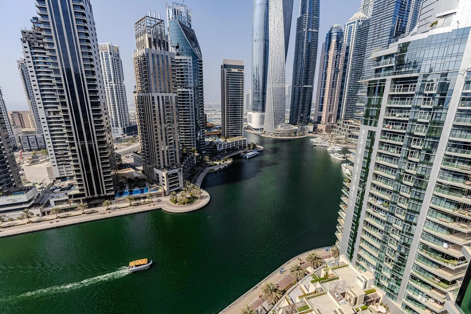 Spacious 3Bdr Apartment In Marina With Office Dubai