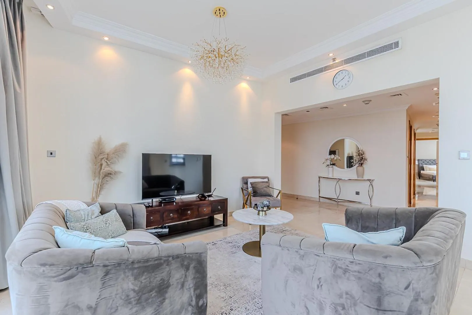 Spacious 3Bdr Apartment In Marina With Office Dubai